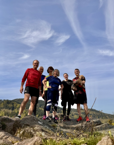 Running%20Crew%20on%20Top 2